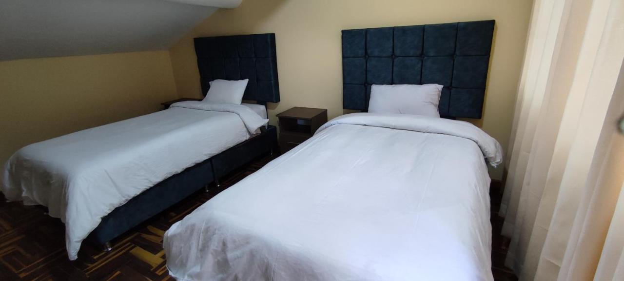 Cusco Hawka Pacha Hostal ภายนอก รูปภาพ